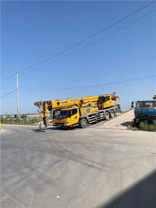 腾冲市吊车作业时，可能会产生哪些额外收费项目？